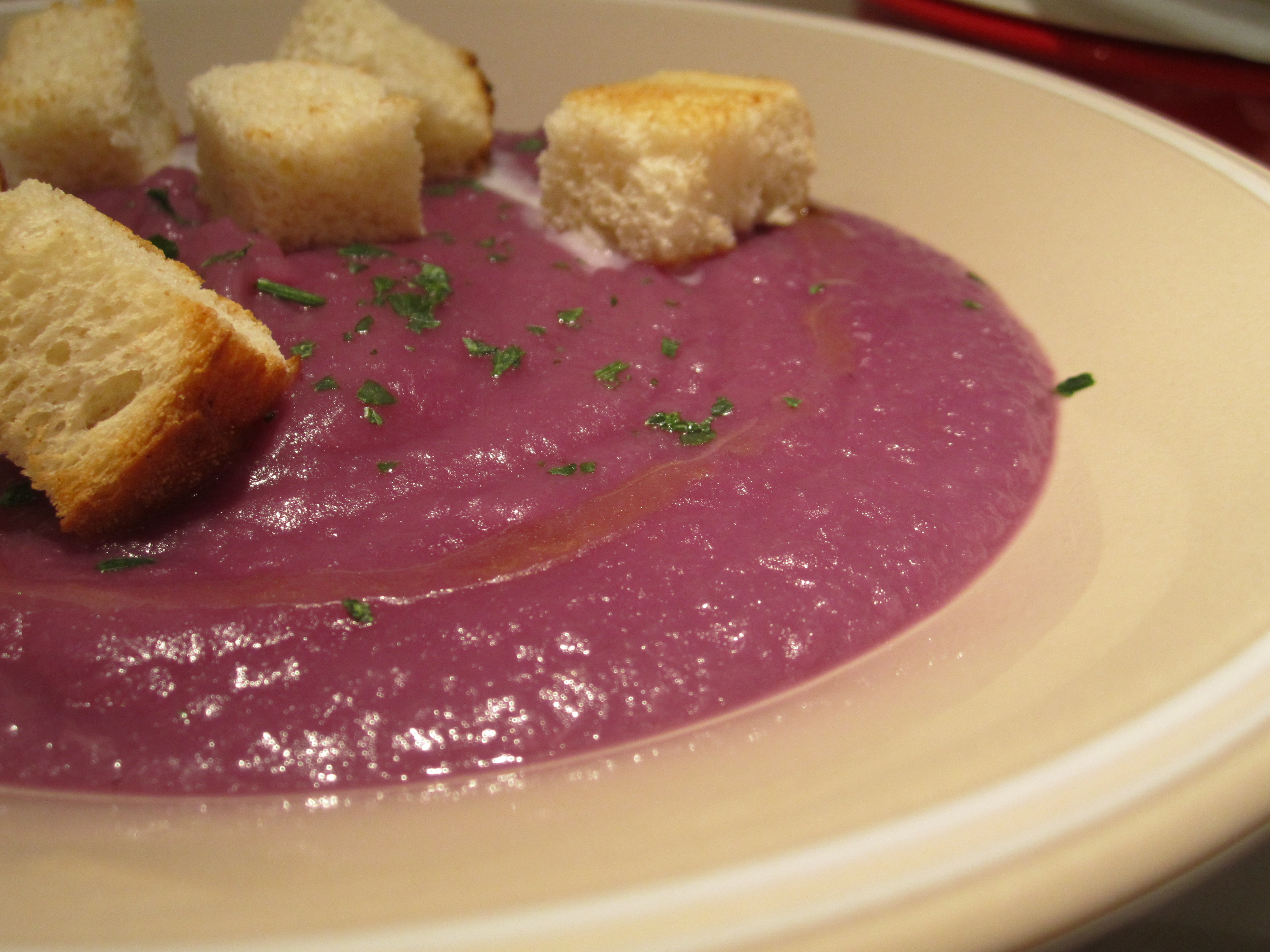 Vellutata di patate e cappuccio rosso